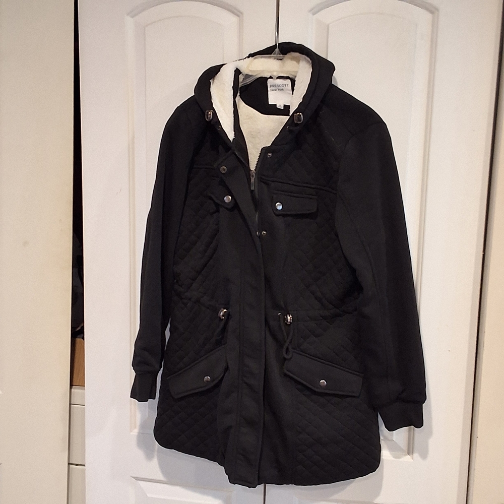 Prscott New York 1x Black and White Quilted Jacket